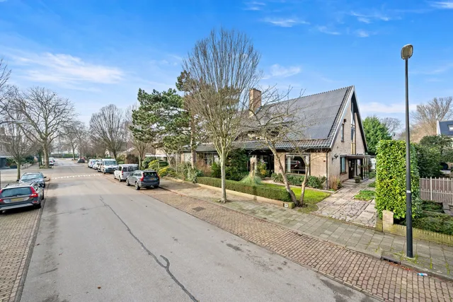 listing-53ab3b1f-a5f7-423e-af26-6a5458ac2658-261135578.jpg